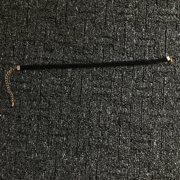 Chokers - Picture 4 of 7